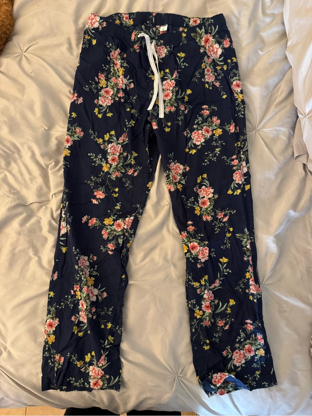 Old Navy Navy Floral Drawstring Pants